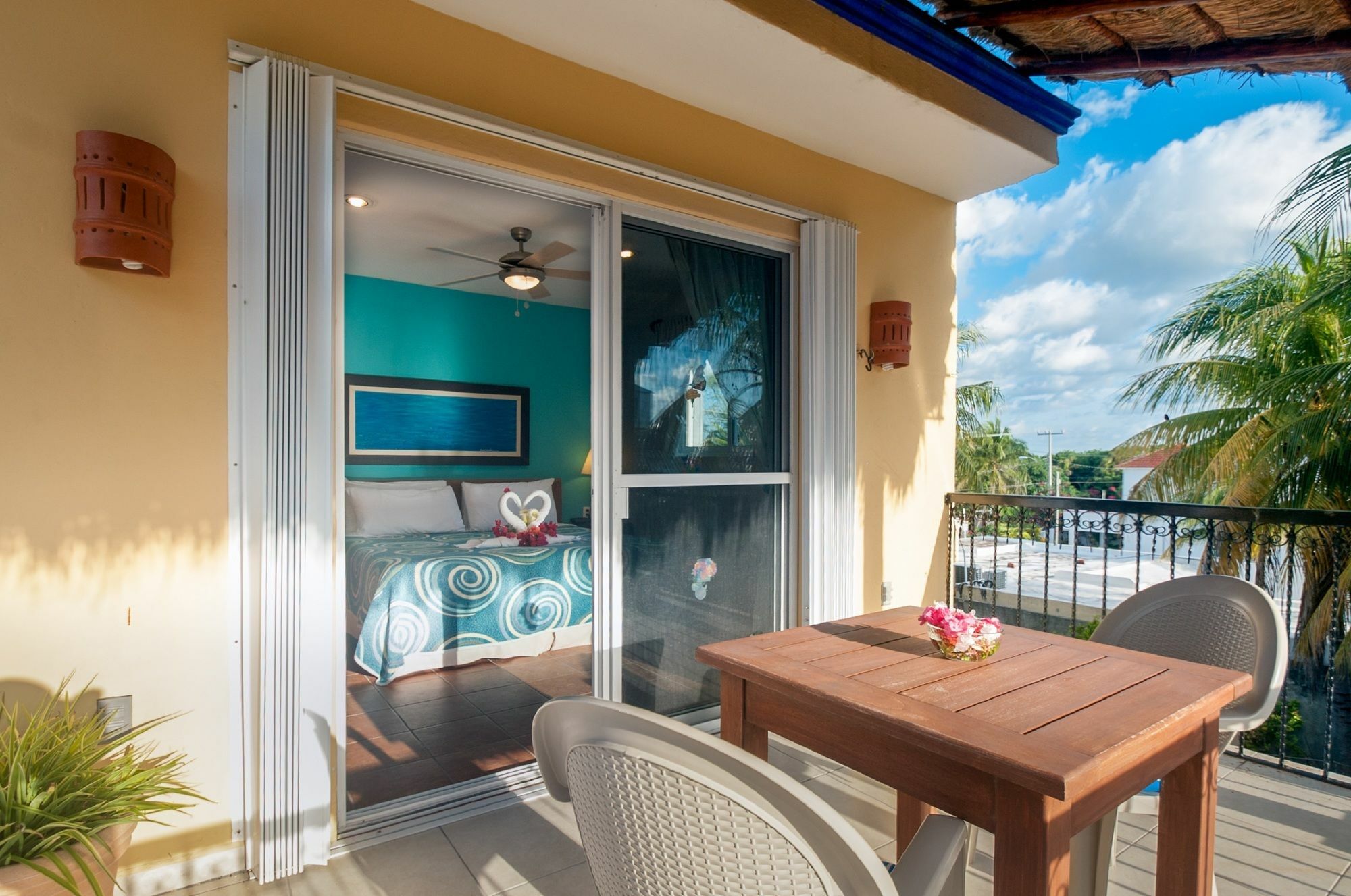 Abbey Del Sol Aparthotel Пуерто Морелос Екстериор снимка